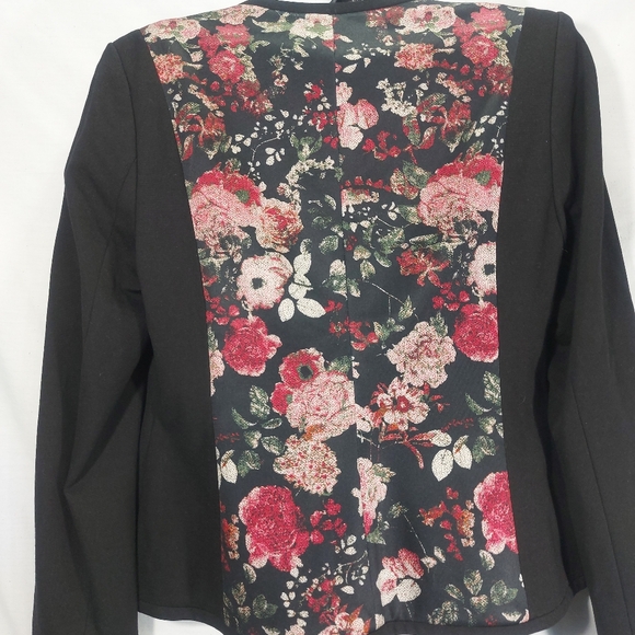 Cleo Open Front Floral Lined Black Pink Blazer Jacket, Medium - Picture 4 of 15